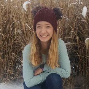 Meet your Posher, Brenna